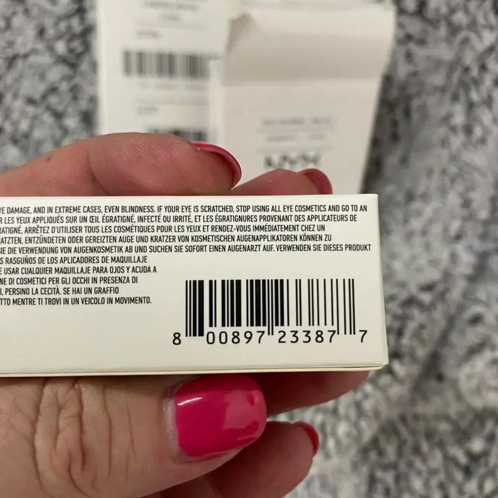 NYX white vivid